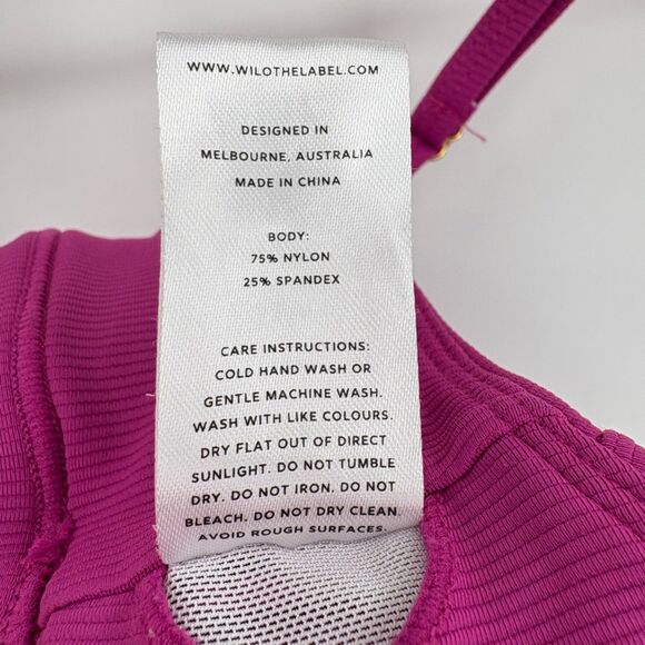 Wilo Ribbed Sports bra, Sz Med, Raspberry Pink Removable Pads Adjustable Workout - Picture 7 of 7